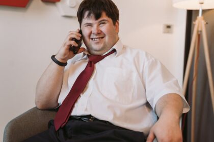 Imposter syndrome Self-doubt at work - 「デキる人」ほど自分を疑う心理はなぜ？Googleでも82%が経験する「冒険者症候群」の正体と克服法
