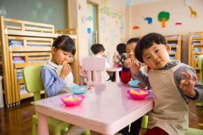 Chinese school lunch Parent volunteer cafeteria - 中国「ママ食堂」の挑戦！保護者参加で給食が大変身