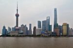 Chinese business meeting, Modern Chinese city landscape - 中国雲南省、約420億円の地域産業ファンド設立！地方経済の未来を牽引
