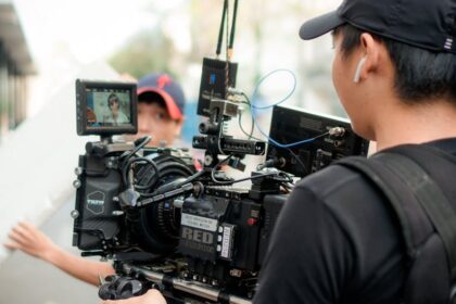 professional cinema camera compact cinema camera - ニコンZR：RED技術で進化！フルサイズ6K、わずか540gのプロ向けシネマカメラ