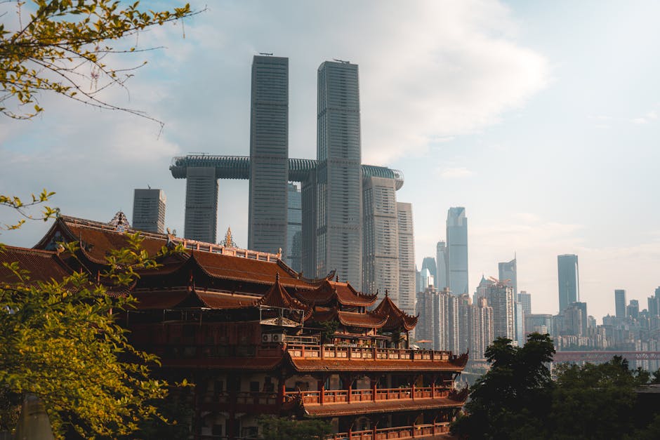 Chongqing cityscape, China urban development - 重慶市で重要人事発表！中国内陸部の成長戦略を読む
