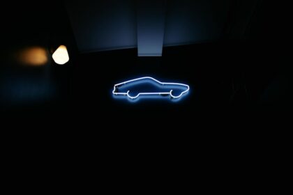 electric SUV, smart car interior - 新型「AITO M7」登場！300万円台からの選択肢、ファーウェイ技術搭載の進化形SUV