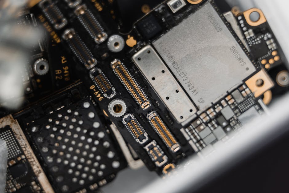 semiconductor chip glass substrate - Intel、次世代半導体「ガラス基板」継続を断言！市場競争が激化へ