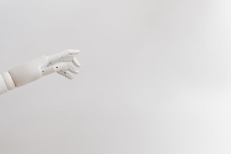 AI robot quadruped robot - 宇樹科技CEO「AI学ばず後悔」ロボットとAI融合の未来を語る