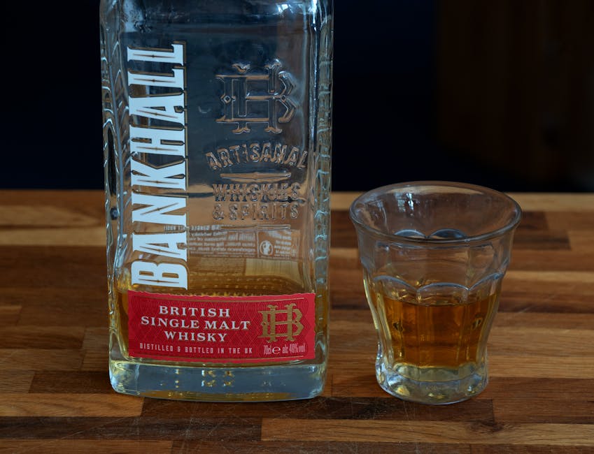 Moutai bottle Baijiu - マオタイに激震！会長がわずか1年半で交代、中国高級酒市場の行方