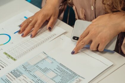 Chinese tech layoff Chinese company scandal - 中国企業『足もつれ解雇』炎上！当事者、復職を拒否