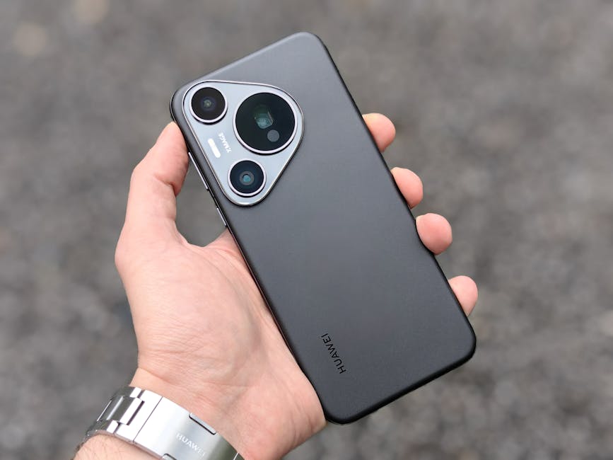 double ring camera, Huawei smartphone - Huawei Mate 80シリーズ、実機初公開!ダブル円環デザインに注目
