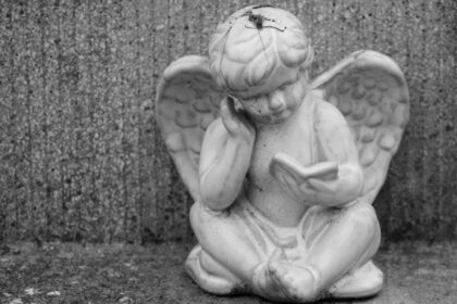 Twin Dancers ceramic sculpture Robot porcelain statue - 『Atomic Heart』ツインダンサーが陶器彫像に！老舗窯元と異色コラボ