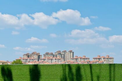 Chinese property management China real estate - 中国物件管理の重鎮、李長江氏が電撃復帰！碧桂園サービス退任から新章へ