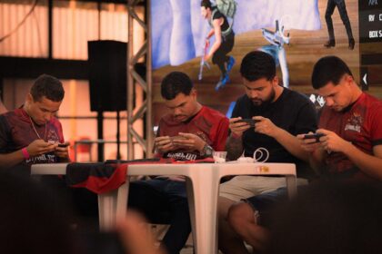 gaming smartphone, esports tournament - Honorがeスポーツ界に新風！『三角洲行動』公式デバイスで最高峰体験を提供