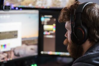 stressed game developer online backlash - ゲーム業界の「炎上」と創作者の受難:中国から見る危うい時代