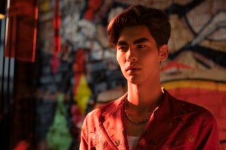 Chinese influencer face swap - 中国ネットで話題沸騰!人気インフルエンサーの顔交換コラージュが「別格の魅力」と大反響