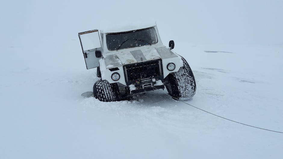 Xiaomi EV drifting on ice Electric SUV ice drift - Xiaomi新型EV「YU7」氷上ドリフト成功！極寒で魅せる「人車一体」の走りを解説