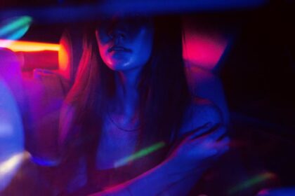 Xiaomi SU7 Ultra, purple electric car - Xiaomi SU7 Ultra、幻の「紫水結晶」カラー車が納車開始！雷軍CEOも絶賛の職人技