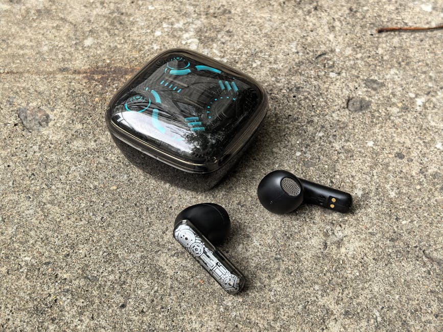 wireless earbuds, futuristic earbuds - Samsung Galaxy Buds 4、デザイン刷新で快適さ追求か？S26と同時発表の噂