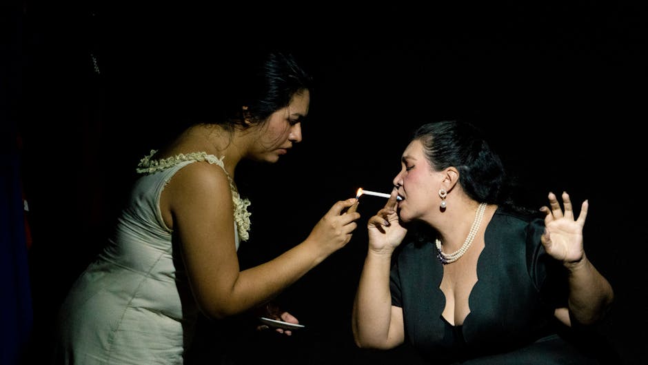 Chinese short drama actress Overworked actress - 中国ショートドラマ女優の過酷な日常!年間48作品、5年間の帰省なしに驚愕