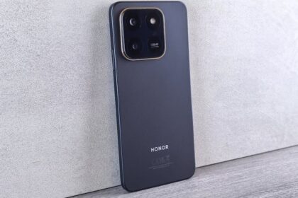 Porsche Design smartphone - Honor Magic8 RSR Porsche Design：超跑美学と先端技術が紡ぐ新時代スマホ