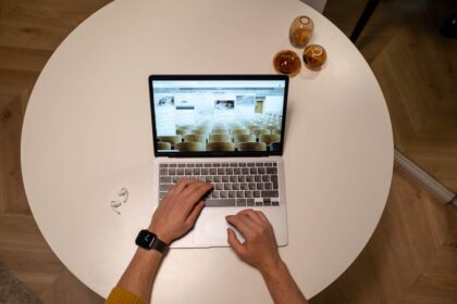 AirPods Pro Year of the Horse - 2026年Apple初の新製品！AirPods Pro 3「馬年特別版」発表