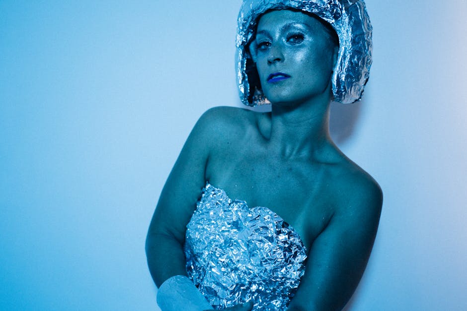 futuristic white dress sci-fi weapon - 『ダストベイン』純白のドレスと武器スキン登場！マリアンヌの美しさに注目