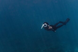 freediving instructor race queen - コーチ、フリーダイビング教えて！元レースクイーンがプロ転身？ゲームメディアが魅せる新たな魅力