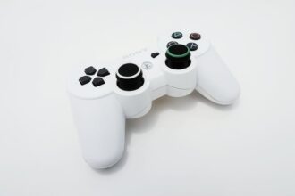 PlayStation controller Cloud gaming - ソニー新特許でゲーム容量激減！100GBが100MBに？