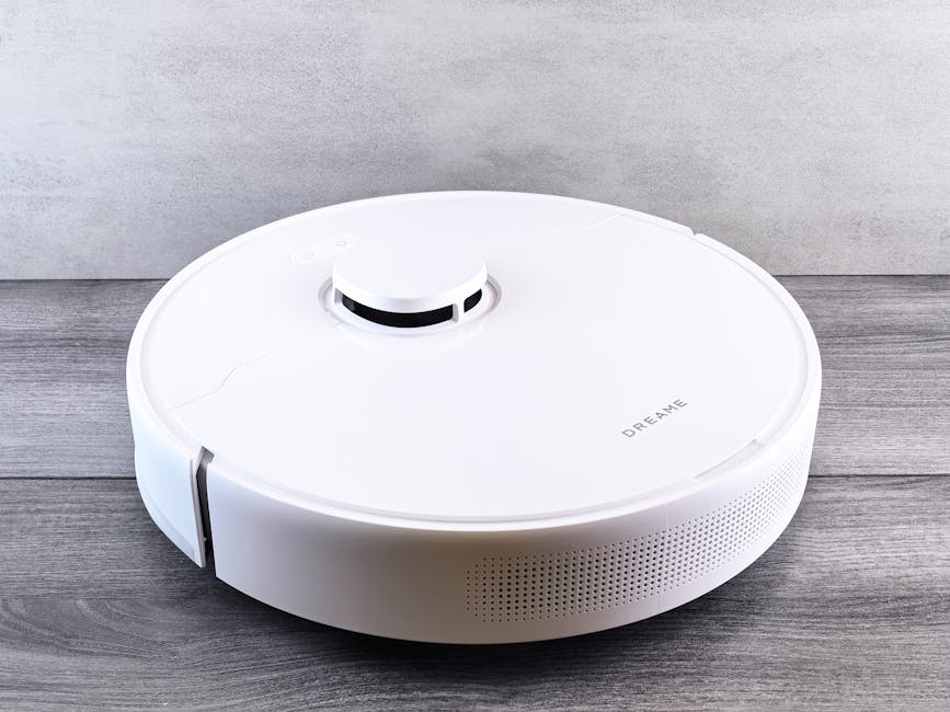 Futuristic robot vacuum Smart home cleaning - Roborock、新特許で家庭清掃を再定義！次世代ロボットが実現する高効率時代