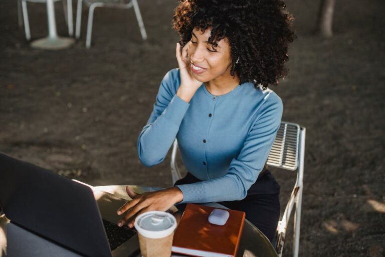 wireless earbuds meeting AI meeting transcription - 科大訊飛「Nano+」で会議効率爆上げ!AIノイキャン・文字起こし・長時間駆動