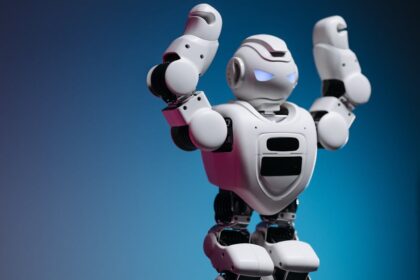 AI robot foldable smartphone - ファーウェイV字回復、iPhoneカメラ革命、進化するAIロボットなど最新テックニュース速報