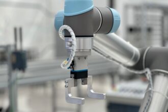 humanoid robot car factory smart manufacturing robot - シャオミ人型ロボット、自動車工場で「実習」開始！スマート製造の新章へ