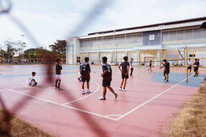 game developer working late high school campus - 『Bully』開発秘話：R★が生んだ「学園版GTA」の過酷な道のり