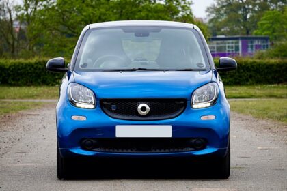 Xiaomi SU7 car Smart electric car - Xiaomi SU7、4000元値上げの波紋！それでもユーザーが「お得」と称賛する理由