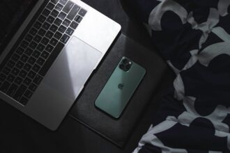 iPhone China MacBook China - 中国でApple最安iPhone「17e」とMacBook Neo登場！補助金活用で驚きの価格に