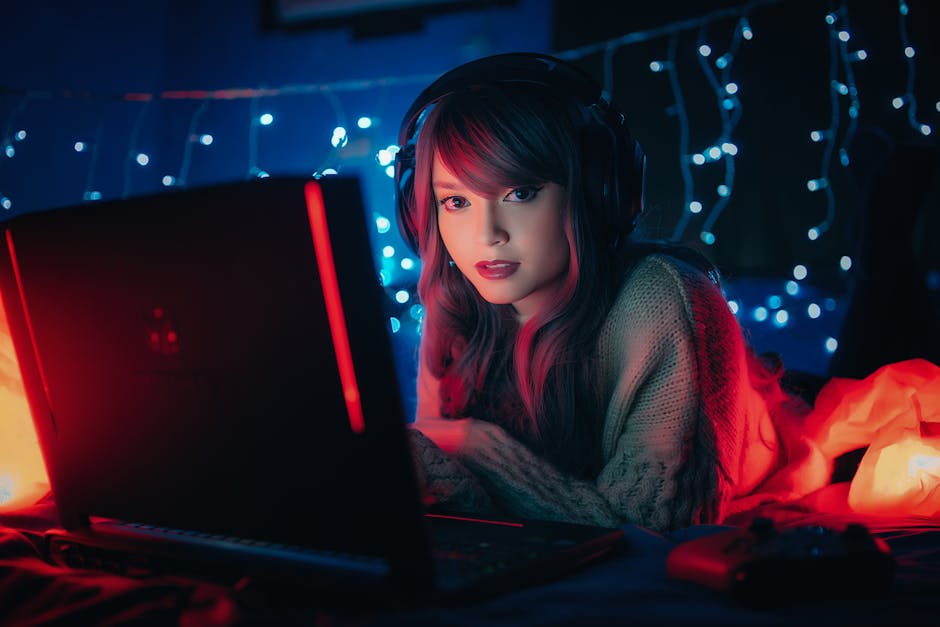 female gamer gaming woman - ゲーム業界は女性を軽視? 1億人プレイヤーと数百億ドルの損失が明らかに