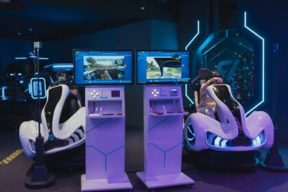 futuristic gaming setup gaming technology innovation - 2026年ゲーム業界激変の予感！MS, ソニー, 任天堂, Valveの次なる戦略