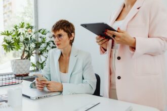 Smartphone innovation Corporate collaboration - realme新型スマホ開発停止の噂をOPPOが否定！深まる親子統合でサービス強化へ