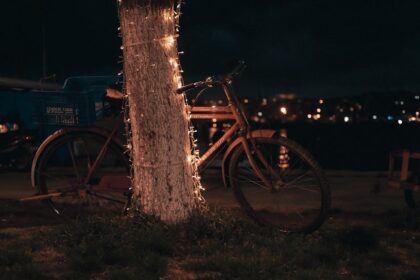 heart shaped bicycle tail light unique bicycle tail light - ハート型のはずが…？中国発のユニークすぎる自転車テールランプがネットで大炎上！