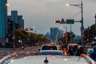 stopped robotaxis - 中国・武漢で自動運転タクシー集団停止!安全性に警鐘