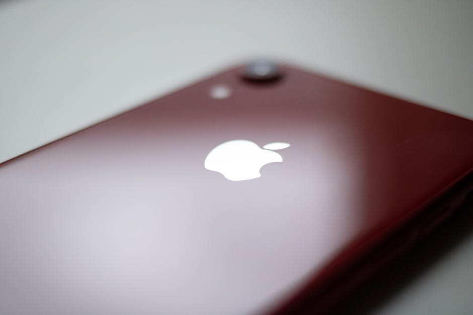 Deep cherry red iPhone - iPhone 18 Proに「深みのあるチェリーレッド」登場か？Apple新色戦略の真意に迫る
