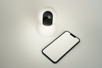 AI security iPhone security - iPhoneの秘密更新、AIが守るセキュリティ最前線