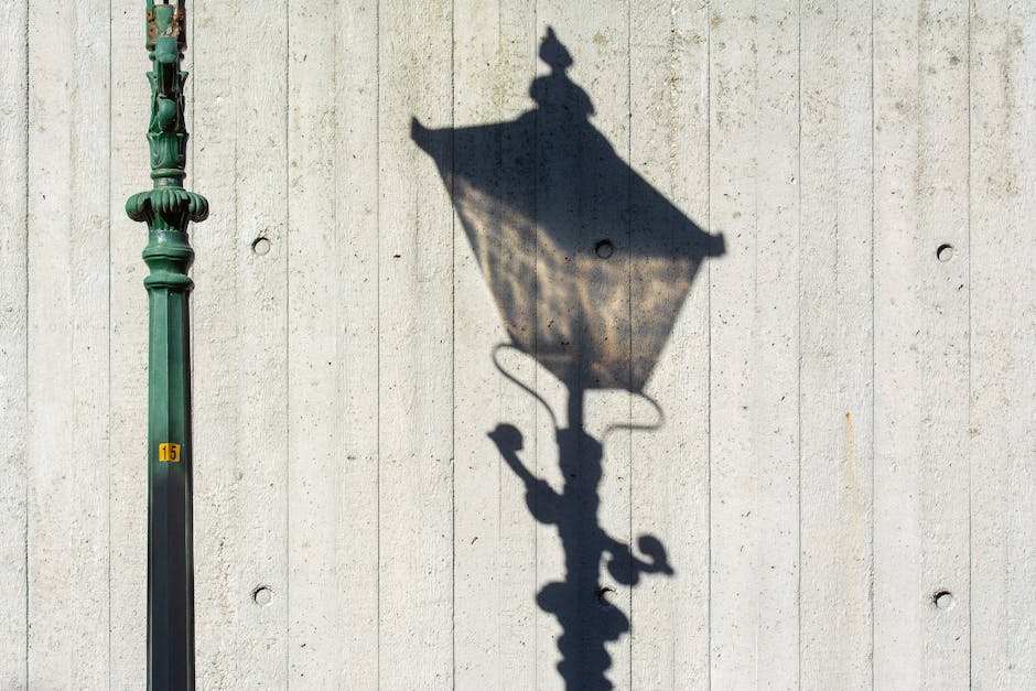 street light detail - 『GTA6』驚異の再現度！路肩灯の細部までリアルすぎると話題に