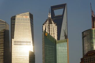 Chinese business leader Chinese financial district - 中国浙商証券、邱冠华氏が首席総監に就任！研究部門を躍進させ新時代を拓く