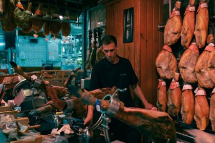 Chinese cured meat Live streaming shopping - 中国伝統食品「臘味」（燻製肉）市場の深層：2026年を読み解く新戦略