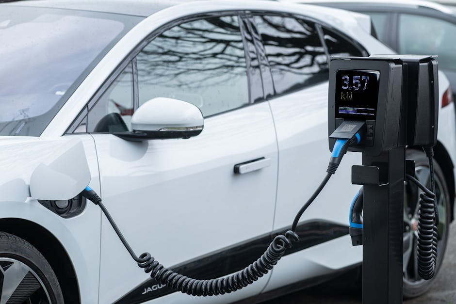 Fast charging electric car EV charging station - BYD漢EV、超急速充電モデル登場！価格と驚きの性能に迫る