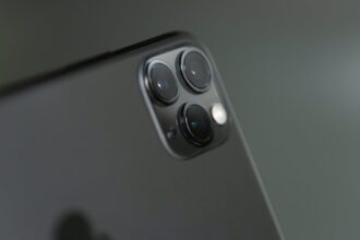 premium smartphone smartphone camera lens - OPPO Find X9 Ultra、Androidカメラの頂点へ！驚異のデザインと性能がリーク