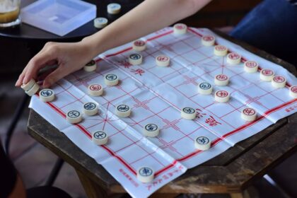 Three Kingdoms strategy game Chinese mobile game interface - 中国SLG界に新風！『三国：天下帰心』が若年層を熱狂させる理由