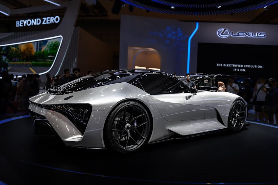 Xiaomi EV futuristic electric car - スペイン首相がXiaomi本社を訪問！革新EV「YU7」の未来技術に驚嘆