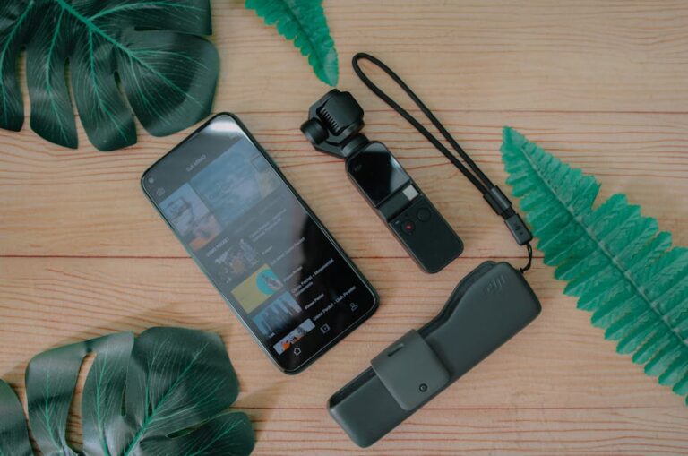 DJI Osmo Pocket gimbal camera - DJI Osmo Pocket 4、中国で即完売！待望の高性能ジンバルカメラが遂に登場