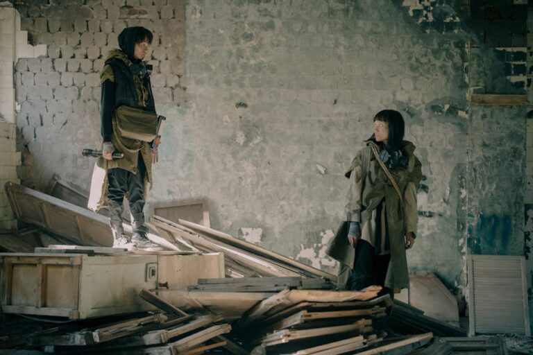 post-apocalyptic delivery man rope connection - 『デススト』と安部公房『縄』：小島秀夫が込めた「つながり」の真意