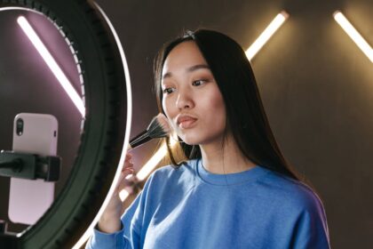 female influencer Huawei - 張雪氏、ファーウェイとの巨額提携を拒否！真意は？