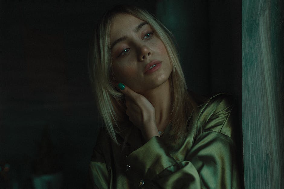 Chinese cinema, Sydney Sweeney portrait - シドニー・スウィーニー主演『インマキュレート』中国上陸か？Weibo公式アカウント開設で期待高まる